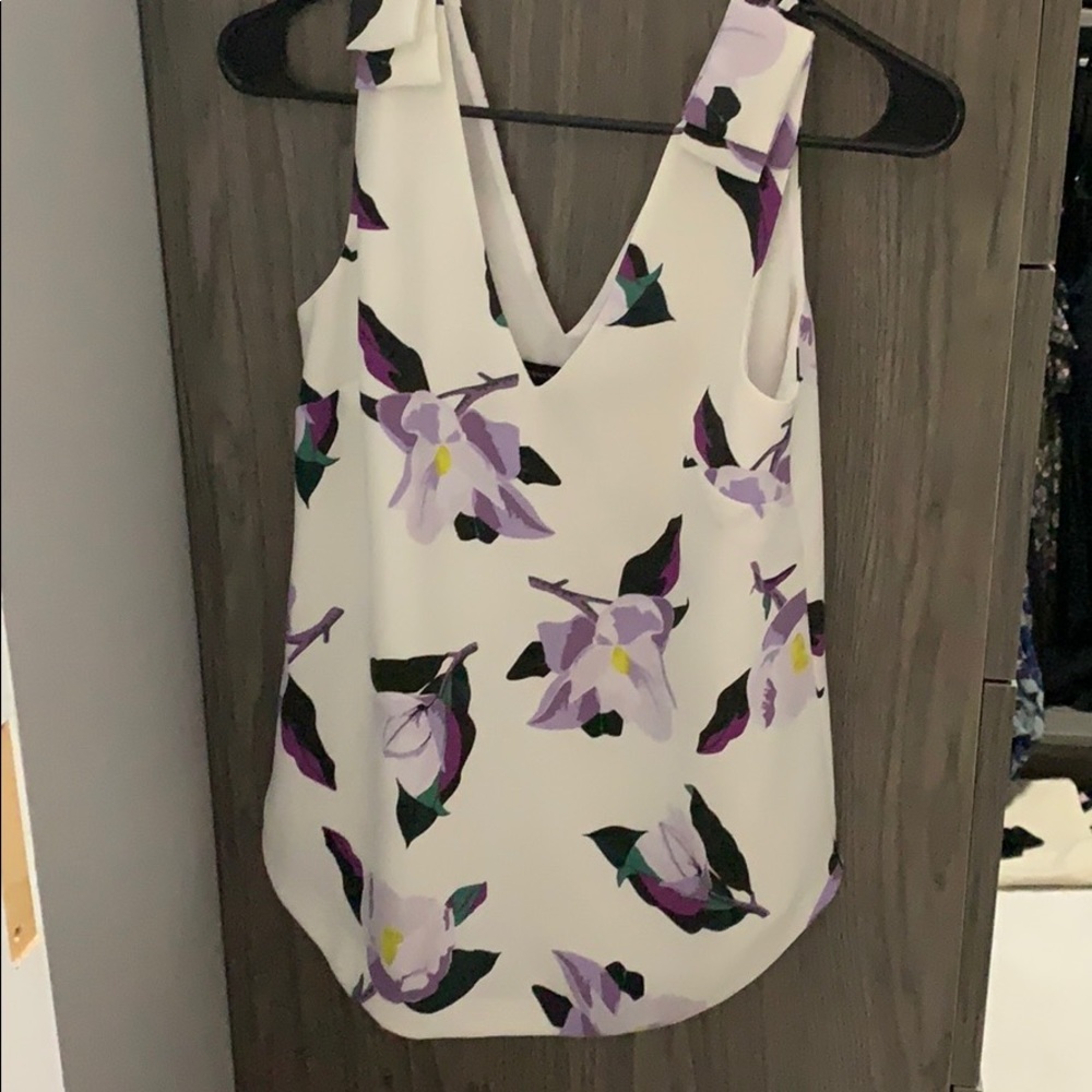 Sleeveless blouse